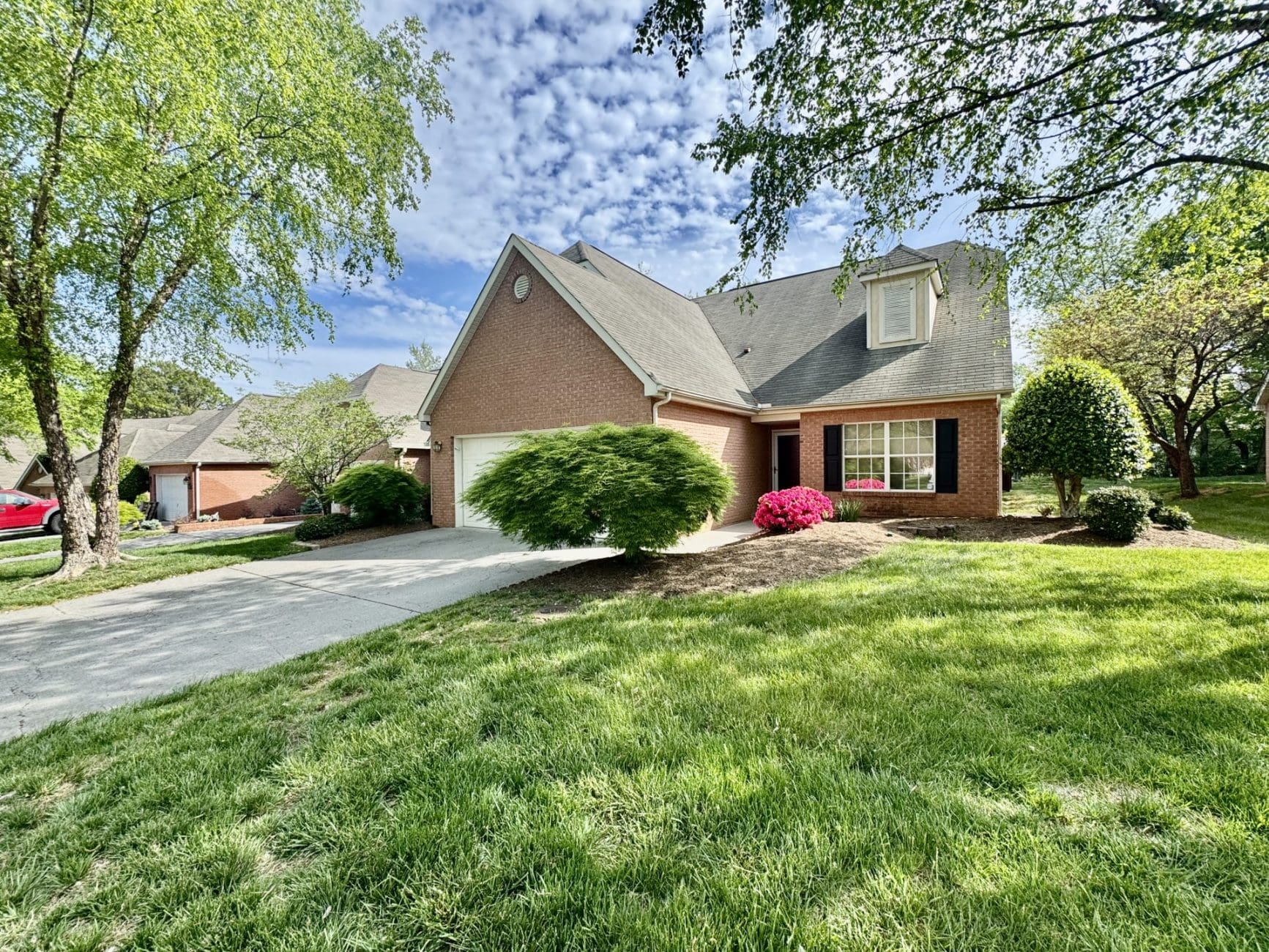 This image is by Powell Auction & Realty.