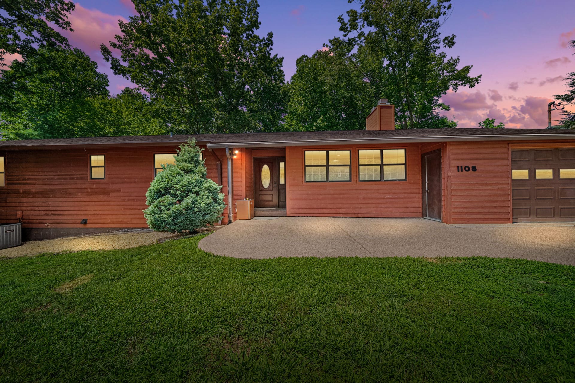 This image is by Powell Auction & Realty.