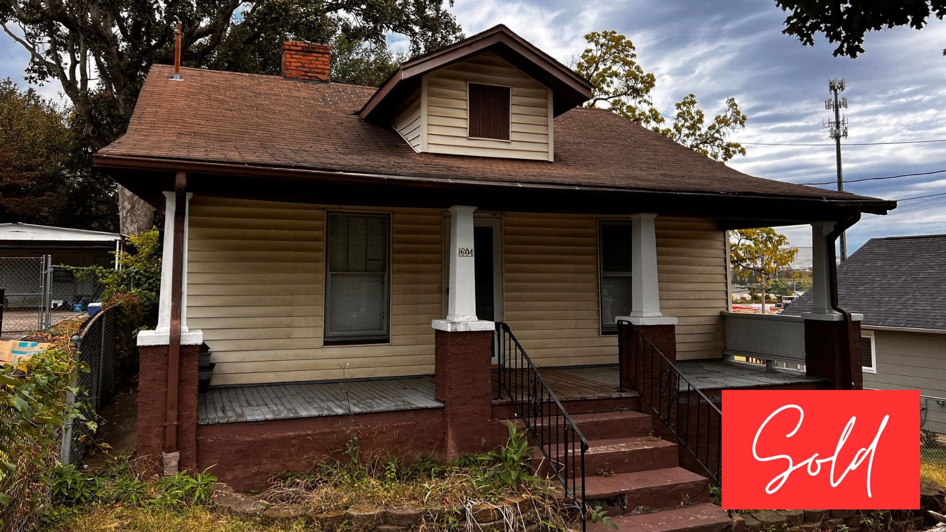 This image is by Powell Auction & Realty.