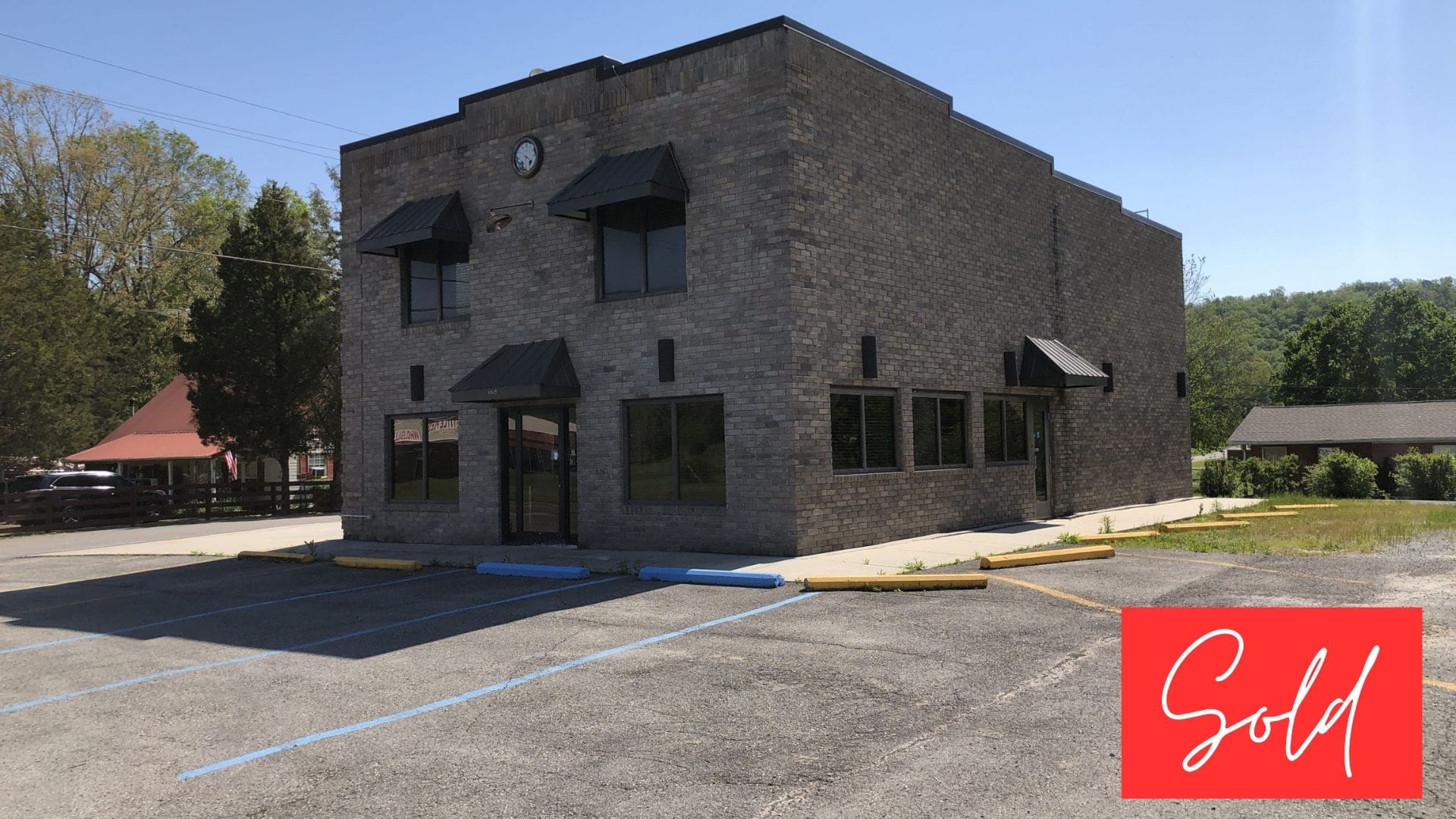 This image is by Powell Auction & Realty.